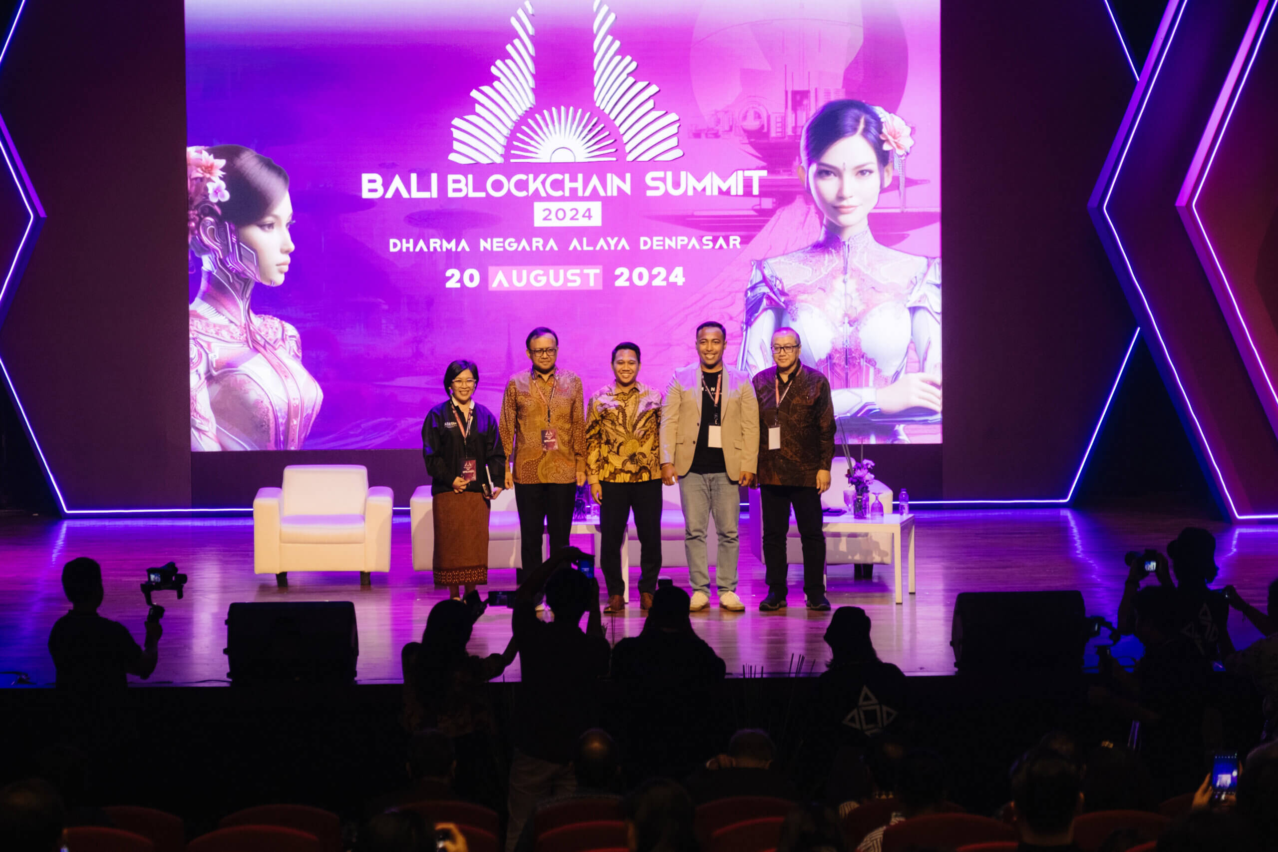 Read more about the article Bali Blockchain Summit 2024 Panel Discussion – The Future of Public Infrastructure and Smart Cities in the Era of Decentralization